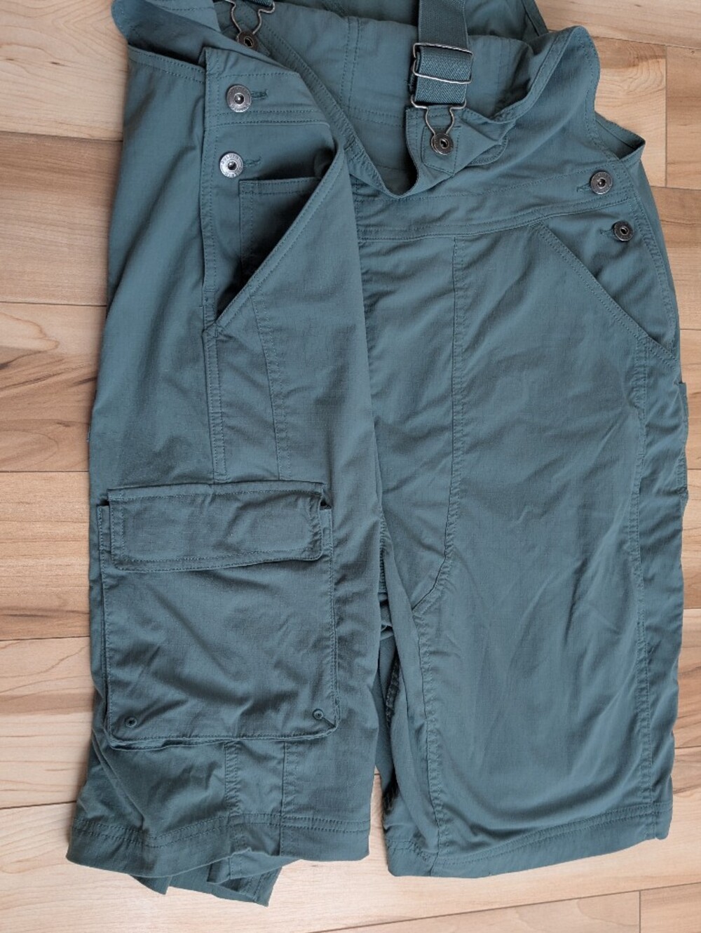 Heirloom Garden Overall Shorts - Picture 5 of 6